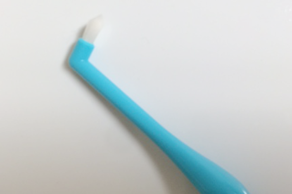ワンタフトブラシ