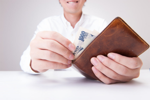 銀歯は治療費を抑えることができる